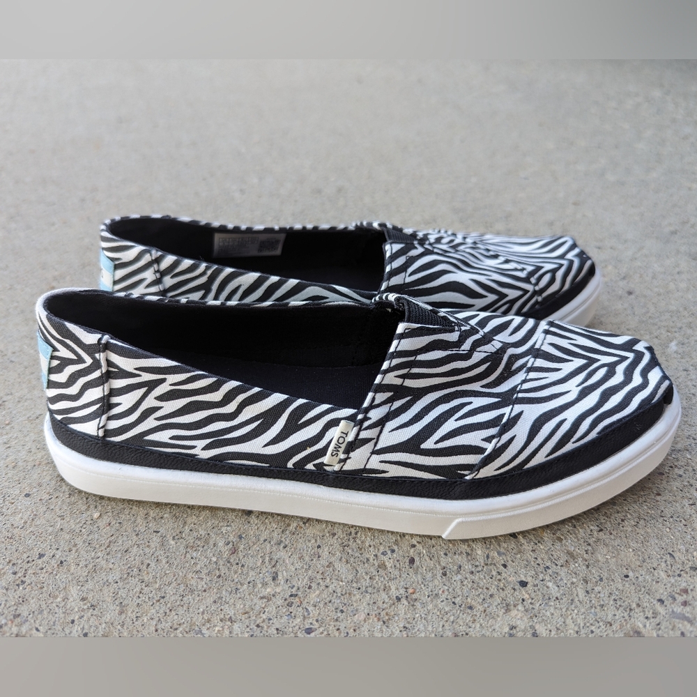 Toms Alpargata Womens Slip On Lightweight Espadrilles In Zebra Size US 5
